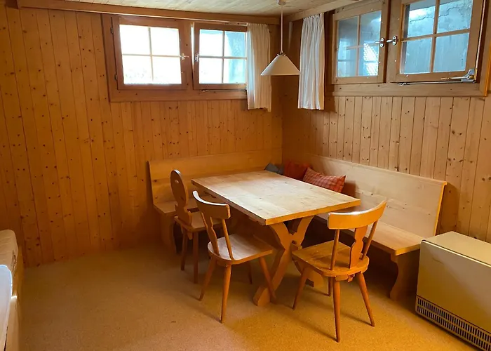 Apartamento Haus 3 - 5 Haus Mit Garten In Ruhiger Wohngegend Laax