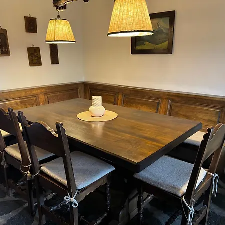 Haus 3 - 5 Haus Mit Garten In Ruhiger Wohngegend * Laax