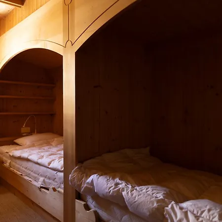 Apartament Haus 3 - 5 Haus Mit Garten In Ruhiger Wohngegend