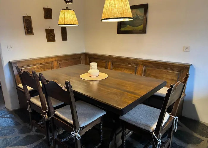 Haus 3 - 5 Haus Mit Garten In Ruhiger Wohngegend * Laax